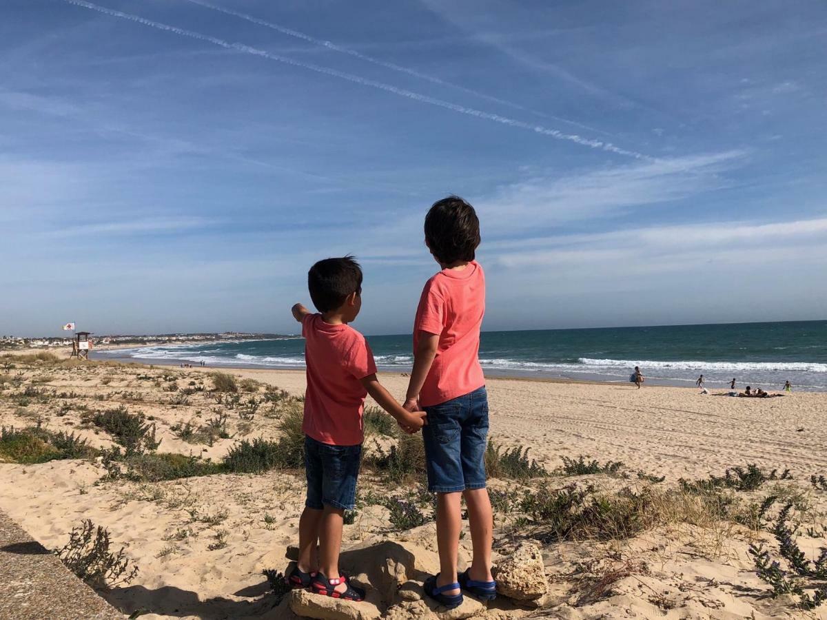 Villa Palapa Beach , Chalet Con Piscina Privada Y Muy Cerca Del Mar à Chiclana de la Frontera Extérieur photo
